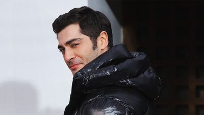 Ünlü sunucudan Burak Deniz iddiası geldi! Paylaşımı gündem oldu