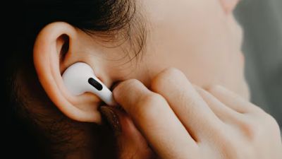 Apple, AirPods Pro 3'e kalp atış hızı takibi özelliği getiriyor