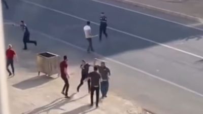 Mardin'de taşlı sopalı boşanma kavgasında 4 kişi yaralandı