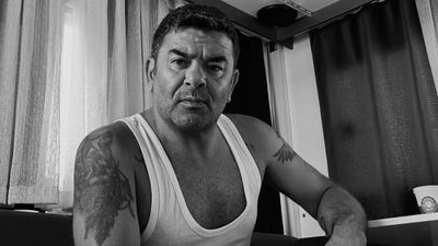 Bülent Şakrak doğum gününü küçük sevgilisiyle kutladı! Sosyal medyadan romantik pozlar paylaşıldı