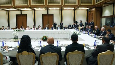 Cumhurbaşkanı Erdoğan, Yüksekovaspor Kadın Takımı'nı kabul etti