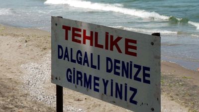 Vatandaşlara uyarı: 4 ilde denize girmek yasaklandı