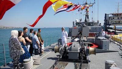 Tekirdağ'da 'TCG Enez' gemisi ziyarete açıldı