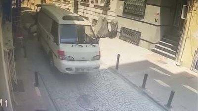 İstanbul'da çaldığı motosikleti 'arızalandı' diyerek nakliyeciye taşıttı