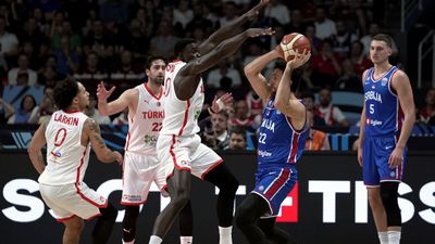 EuroBasket'te Sırbistan'ı deviren Milliler grupta 5'te 5 yaptı