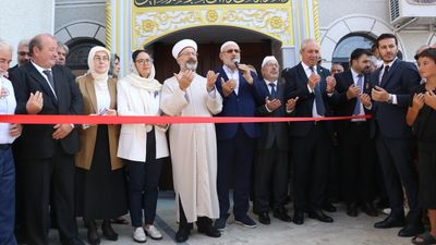 Diyanet İşleri Başkanı Erbaş, Esenköy Merkez Camisi'nde hutbe okudu, açılışını yaptı