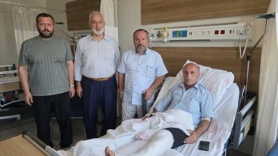 Eskişehir'de mahalleye su almaya gelen grup, imamı darbetti