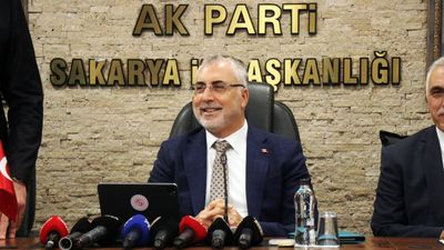 Vedat Işıkhan: Ekonomimiz yirmi çeyrektir kesintisiz bir şekilde büyümeye devam ediyor