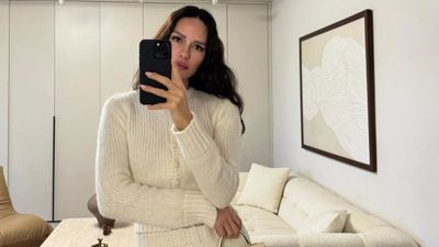 Eşinden tek celsede boşanan Yasemin Özilhan lüks siteye taşınıyor! Kirasına yorum yağdı