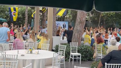 Fenerbahçe'nin üye etkinliğinde teknik direktör oylaması