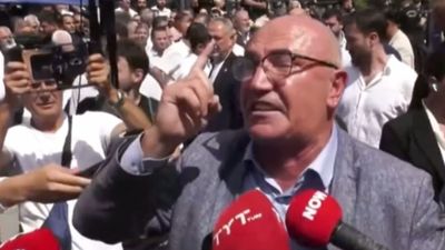 Mahmut Tanal, polisleri tehdit etti