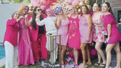 Antalya Emniyet Müdürü'nün havuzlu villasında 'pembe parti'