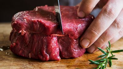 Kırmızı et tüketiminden saatler sonra ortaya çıkıyor: Alpha-gal sendromu