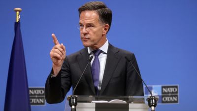 Mark Rutte'den Putin'e: NATO topraklarının her karışını savunacağız