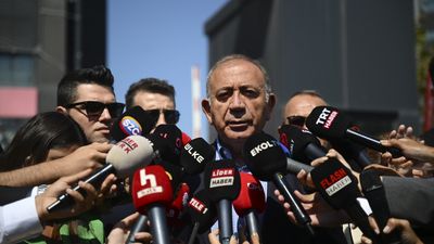 CHP'de kayyum kaosu: Gürsel Tekin'in ekibi Sarıyer'deki binada çalışıyor