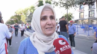 Kabe'de Ekrem İmamoğlu'na dua ettiğini söyleyen başörtülü CHP'li