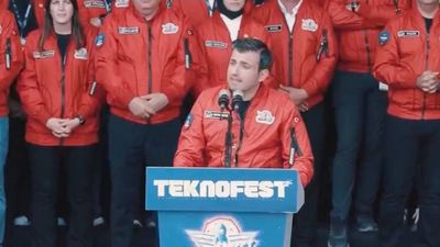 Selçuk Bayraktar: Bizim davamız zulme dur diyecek güce ulaşmak