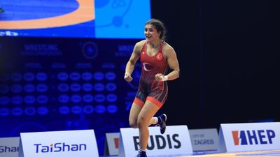 Nesrin Baş, Dünya Güreş Şampiyonası'nda finalde