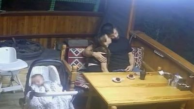 Bursa'da ailece restoranda yemek yedi: Hesaba gelince arkasına bakmadan kaçtı