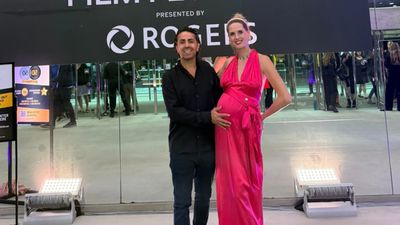 Wilma Elles doğuma gün sayıyor! Karnı iyice büyüdü