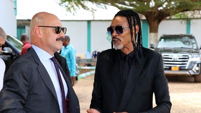 Rigobert Song, Kamerun'da gençlerle buluştu