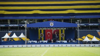 Fenerbahçe'nin güncel borcu açıklandı!