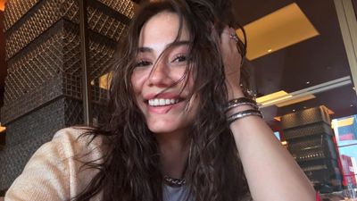 Demet Özdemir'den dolandırıcılara karşı uyarı