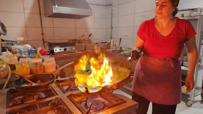 Tunceli'de kadınların kurduğu sofrada sağlık var