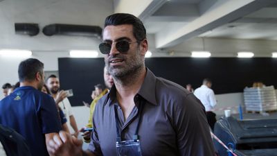 Volkan Demirel, başkanlık seçimi için stadyuma geldi