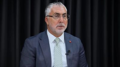 Çalışma Bakanı Vedat Işıkhan tarih verdi: Milyonlara 7200 prim günü müjdesi