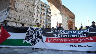 PAOK taraftarından, Maccabi Tel Aviv maçından İsrail'e protesto!