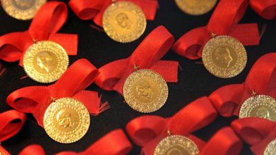 Gram, çeyrek ve yarım altın fiyatları: 25 Eylül Perşembe güncel altın fiyatları...