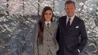 Hande Erçel ile ablası Gamze Erçel Milano'ya gitti! Kız kardeş pozu verdiler