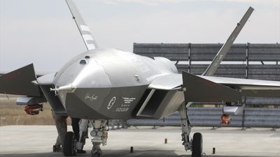 Bayraktar KIZILELMA'nın mühimmatlı uçuşu paylaşıldı