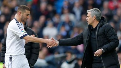 Mourinho, Benzema'yı Benfica'ya çağırdı