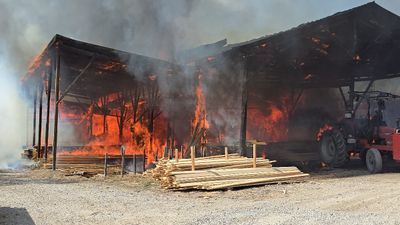 Karabük'te kereste fabrikasında yangın