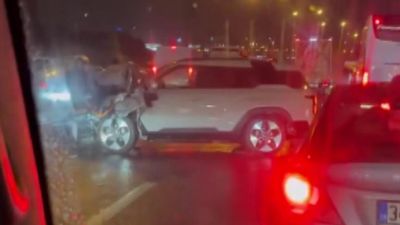 Eyüpsultan TEM Otoyolu'nda 17 araç birbirine girdi