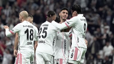 Beşiktaş, Kocaelispor'u üç golle geçti