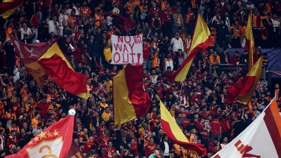 Galatasaray taraftarları İngiliz gazeteciyi şaşkına çevirdi: En gürültülü atmosfer...