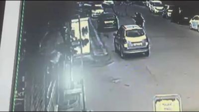 İstanbul'da haraç almak için kıraathane kurşunlayan şüpheli kamerada