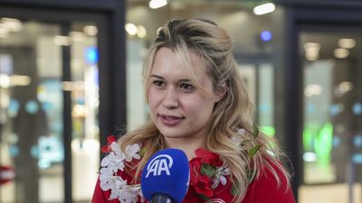 Türk spor tarihine geçen milli yüzücü; Defne Kurt