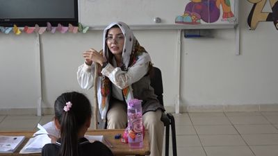 Kilis’te öğretmenden öğrencilere eğlenceli okuma-yazma yöntemi