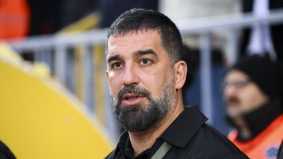 Arda Turan'dan anlamlı çağrı: Savaşlara son verin!