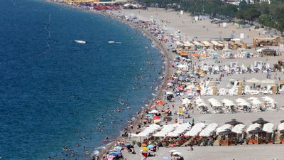 Antalya turizminde yeni 2 rekor: Her 4 turistten 1'i Rus