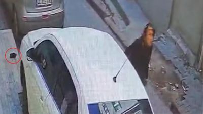 Kırıkkale'de yaşlı kadın, altın dolu keseyi kaldırımda unuttu