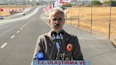 Abdulkadir Uraloğlu: Kırşehir'in altyapısına 23 yılda 19 milyar TL'lik yatırım yaptık