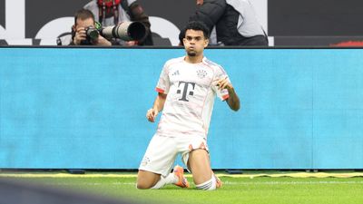 Bayern Münih, Eintracht Frankfurt'u da devirdi