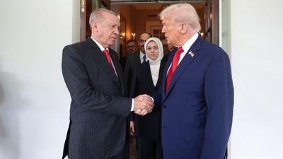ABD Başkanı Trump'tan Cumhurbaşkanı Erdoğan'a övgü dolu sözler