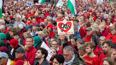 Hollanda'da İsrail protestosu: 250 bin kişi hükümete karşı sokaklara döküldü
