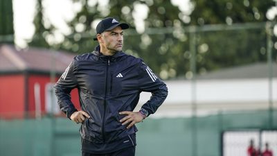 Burak Yılmaz: İkinci devre sakin kalarak oyunu kopardık